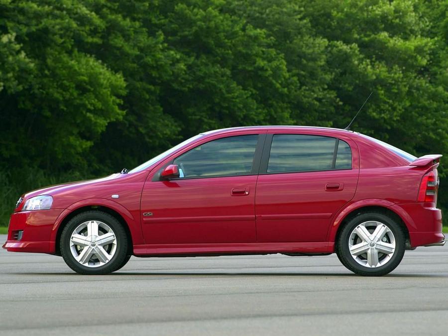  Chevrolet Astra GSi 16V 5-Door 2003 года  (фото 5 из 9)